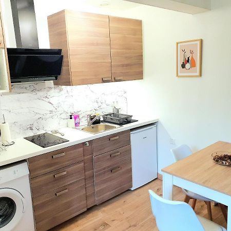 Appartement Cosy Entier, Parking Gratuit Dans La Rue Dijon Eksteriør billede